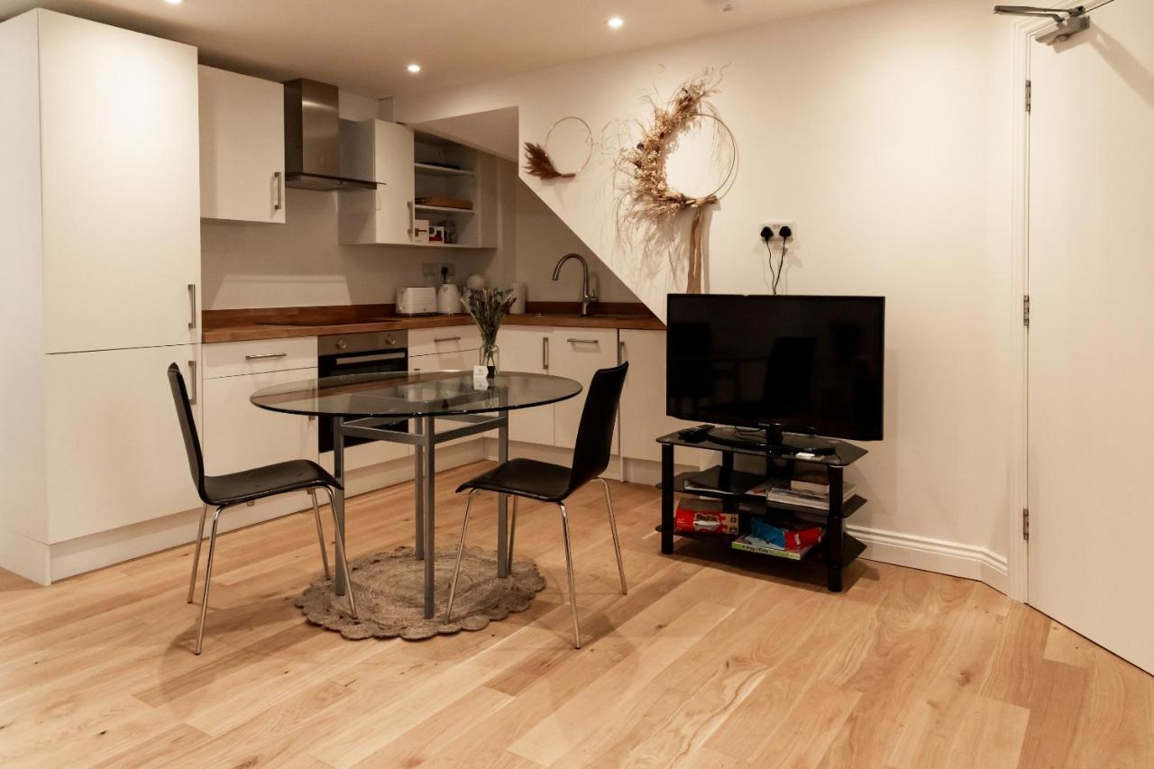 Amber Apartment Oxford Esterno foto